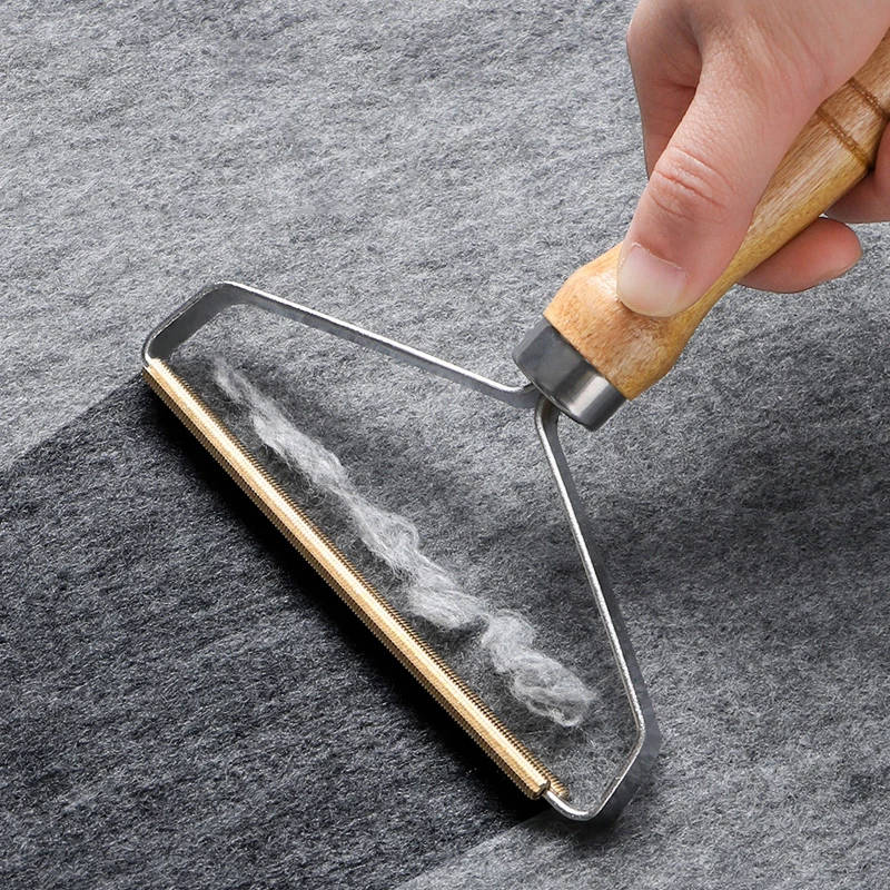 Portable Lint Removal Tool